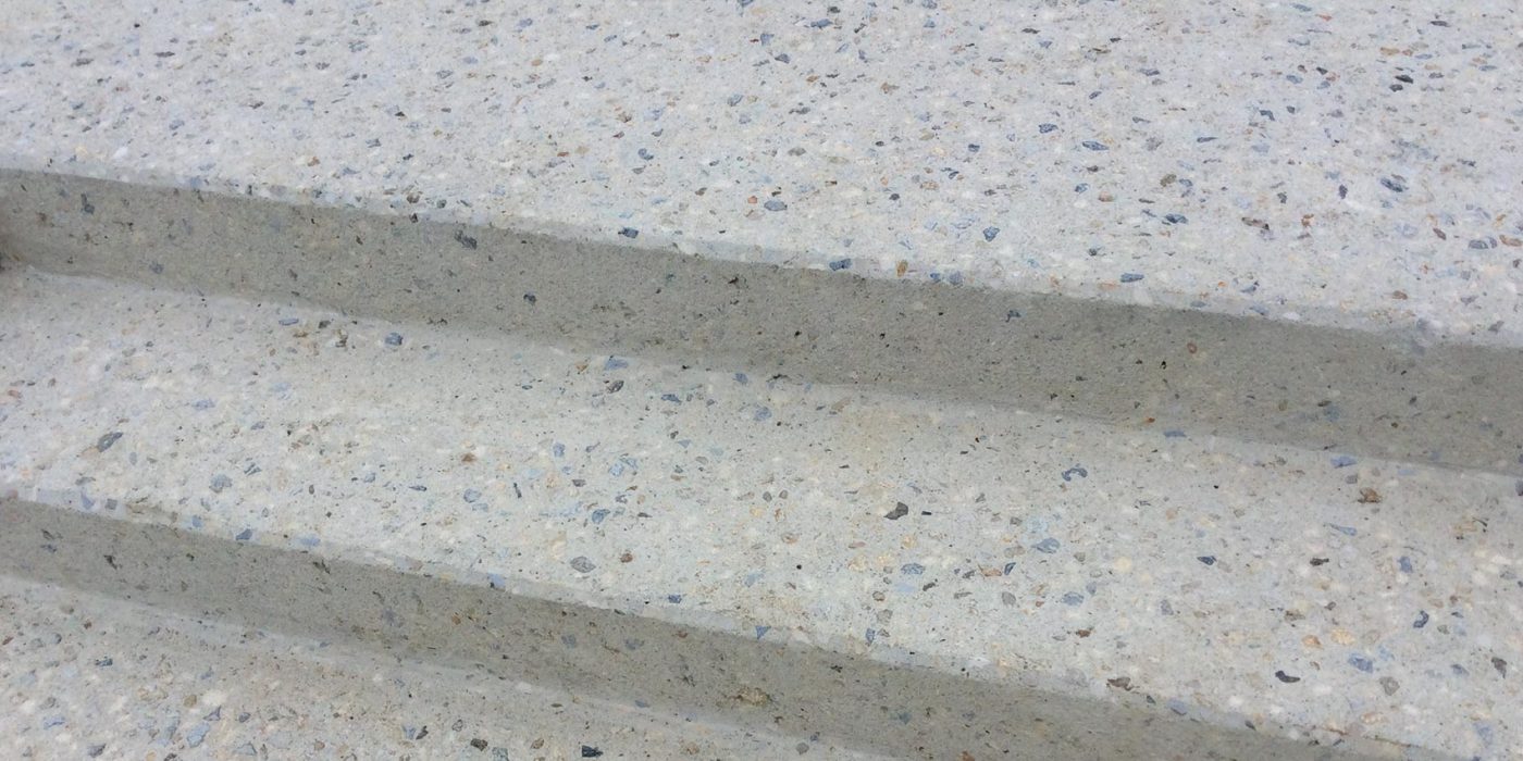 Béton bouchardé