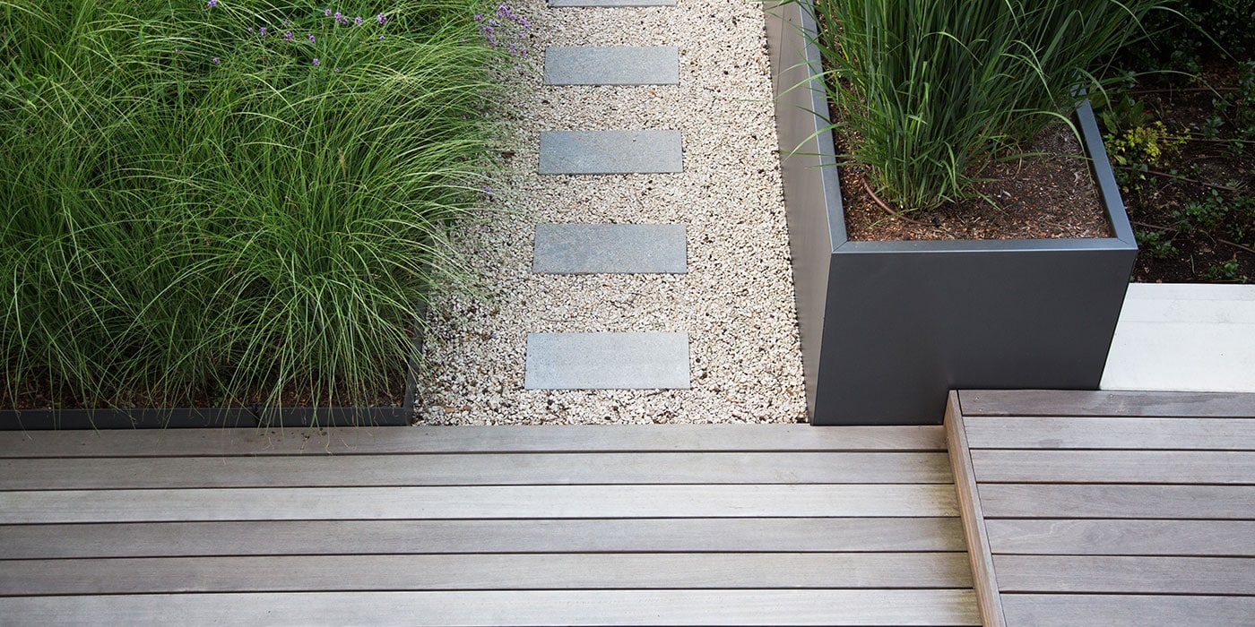 terrasse bois et pas japonais